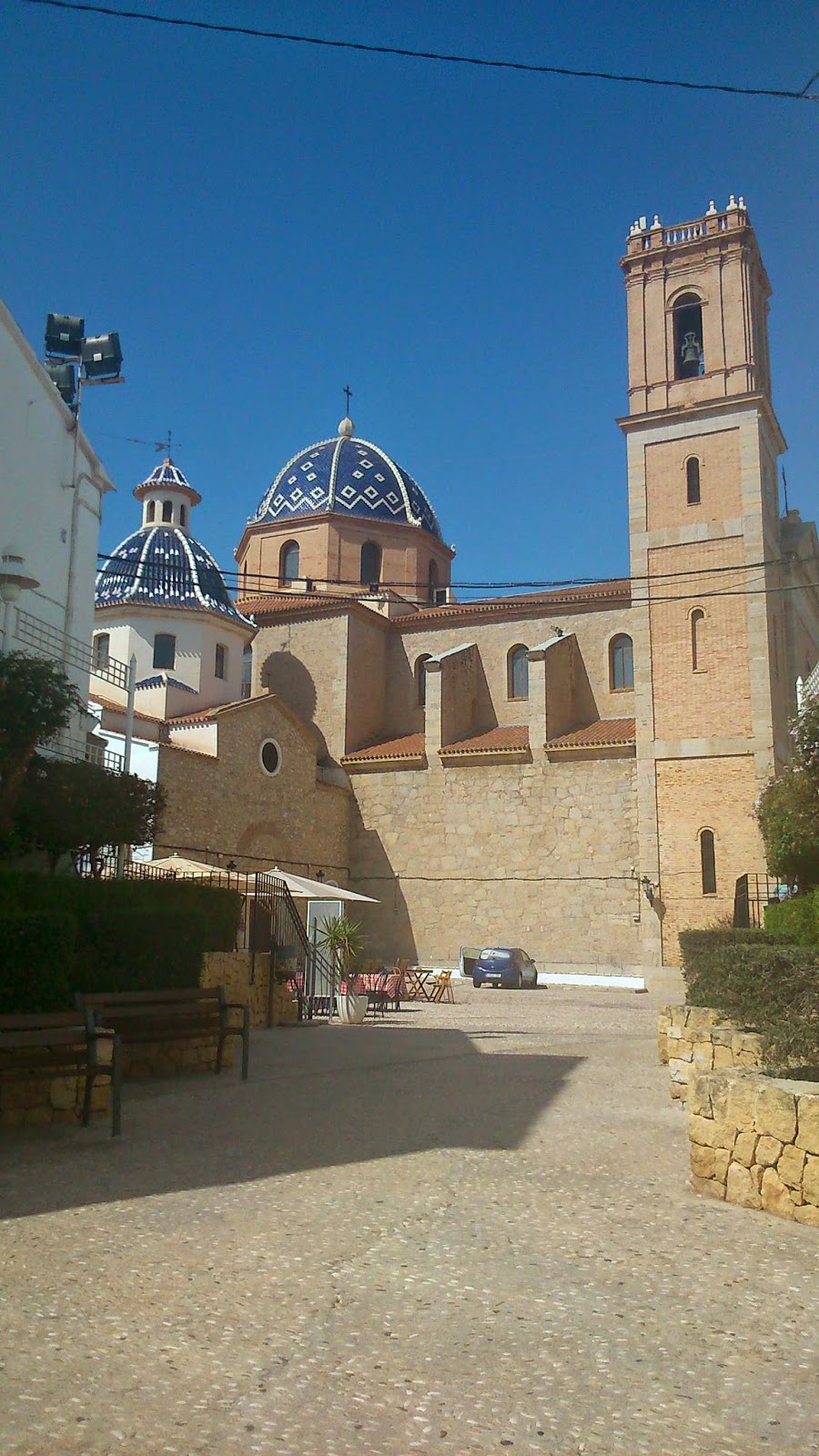 Un café con Paula Casco antiguo de Altea (Alicante) Un café con Paula Casco antiguo de Altea (Alicante)