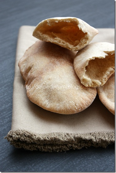 Puffed-up pitta bread