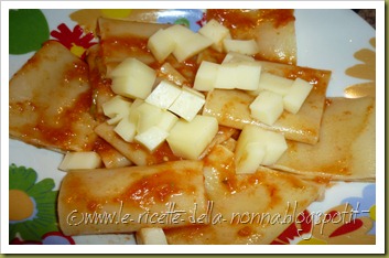 Paccheri con salsa di pomodoro e caciocavallo (7)