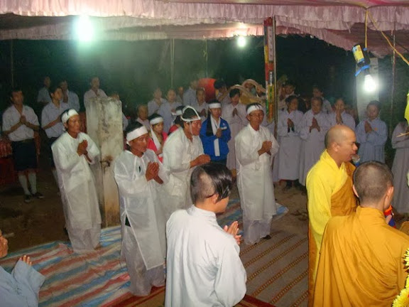 XuyenMocDieuTangNhaAnhViet_30.JPG