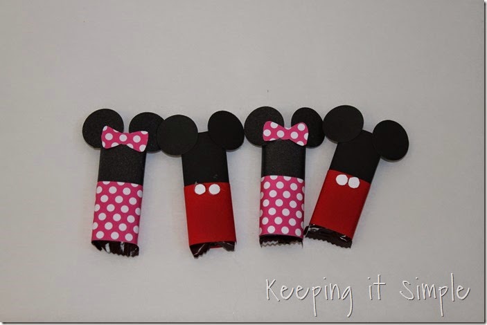 Mickey and Minnie Mouse Candy Bar Valentines  (8)