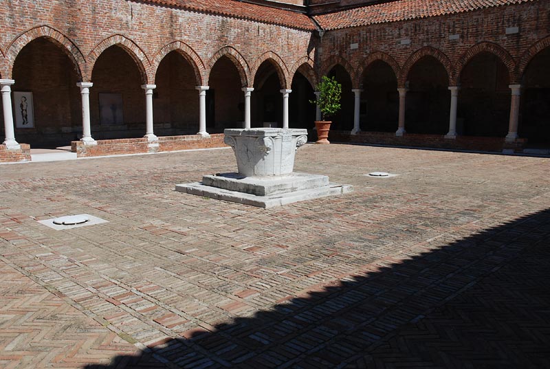 Chiostro_mad_orto_08.jpg