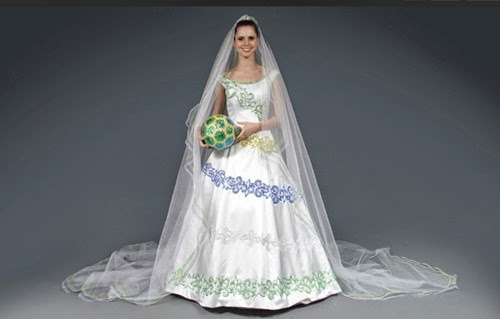 vestido-de-noiva-confeccionado-pelo-estilista-edson-eddel-e-inspirado-na-copa-do-mundo-de-2014-que-sera-realizada-no-brasil-1387216441292_700x500(2)