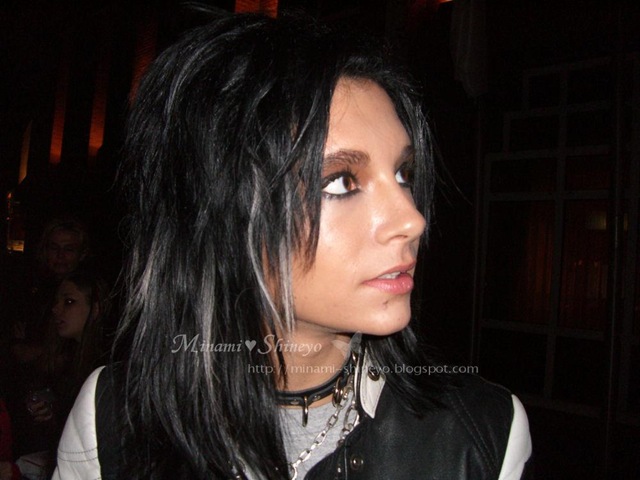 [327439_270383239693576_129059640492604_635743_930546460_o%255B2%255D.jpg]