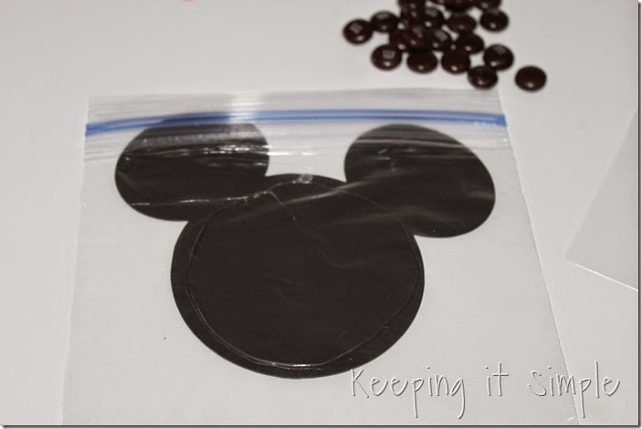 Mickey mouse and Minnie Mouse Homemade Valentines with Printable (2)
