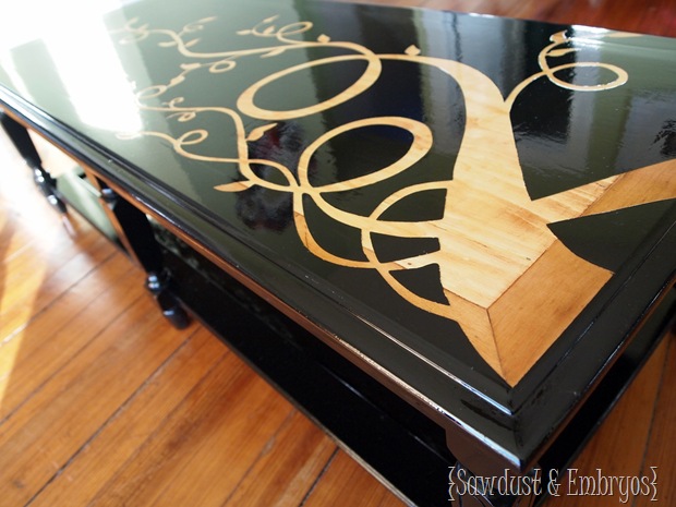 Upcycled Wood Grain Coffee Table ~ using Vinyl as a Stencil {Sawdust and Embryos}