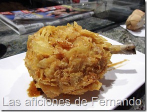 Muslito de pollo con tempura de patata frita