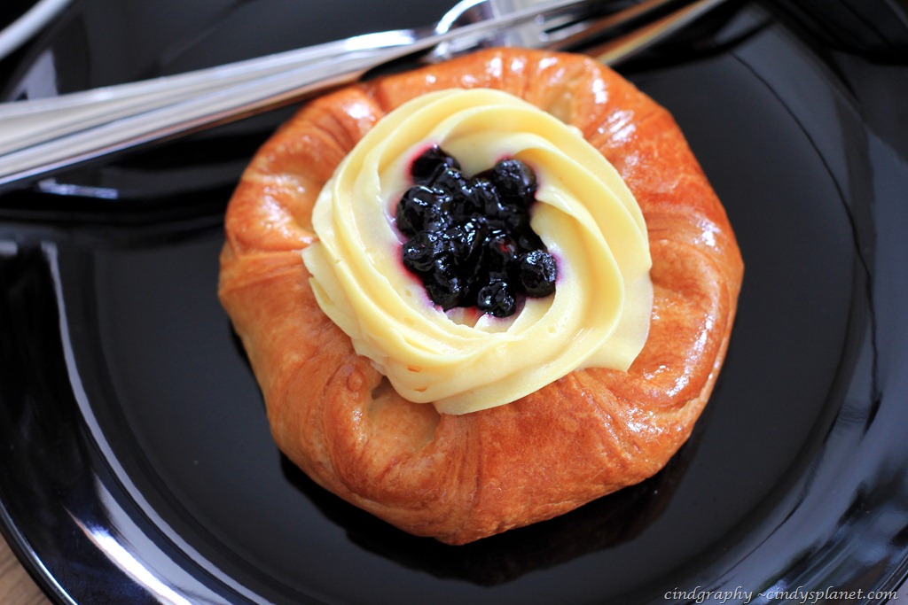 [Butter%2520%2526%2520Beans%2520Blueberry%2520Danish%2520Fruits%2520Tart%255B4%255D.jpg.webp]