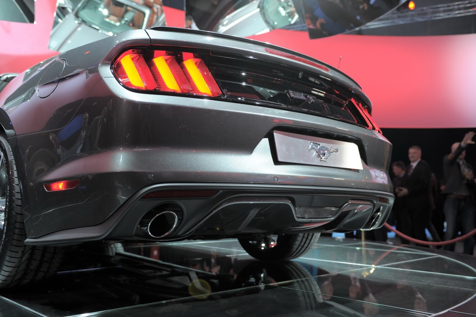 [2015-Ford-Mustang-Live-135%255B2%255D.jpg]