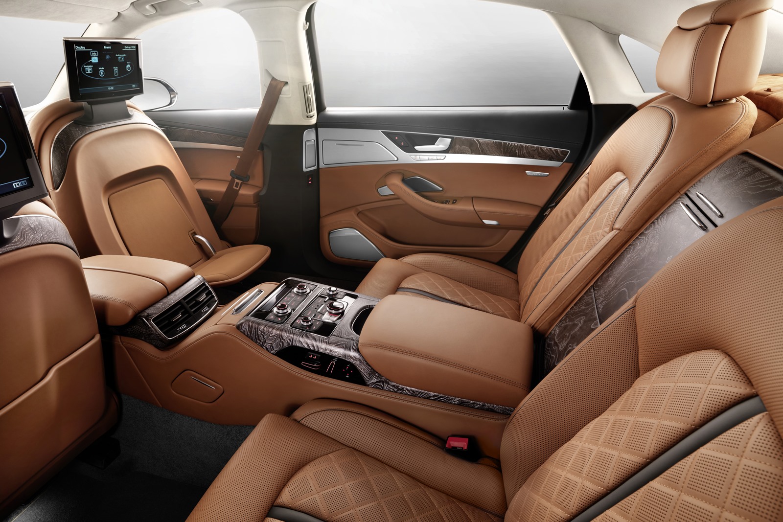 [Audi-A8-L-W12-Exclusive-6%255B3%255D.jpg]