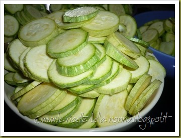 Zucchine in salamoia (4)