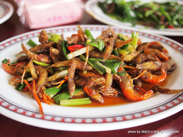 【食記】環境詭異,口味一般般的客家家常菜! ~ 苗栗公館"東西橋活魚庄" 中式 公館鄉 區域 午餐 台式 合菜 海鮮 生魚片 苗栗縣 農產品料理 飲食/食記/吃吃喝喝 