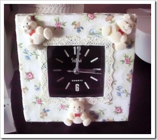 Cute Teddy Bear Clock