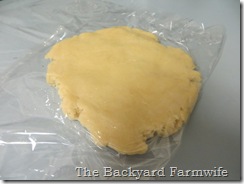 Mom's Pie Crust - The Backyard Farmwife