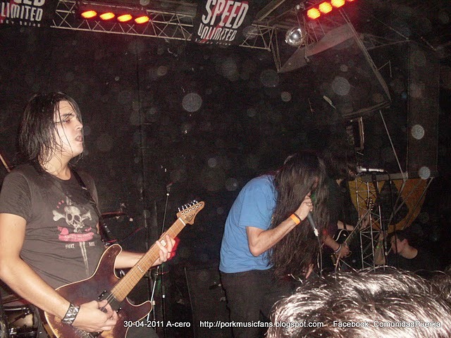 [A-cero%252030-04-2011%2520Show%2520%252837%2529%255B2%255D.jpg]