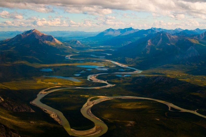 The Meandering Alatna River in Alaska | Amusing Planet