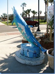 6681 Texas, Port Isabel - dolphin statue 'Race The Wind'