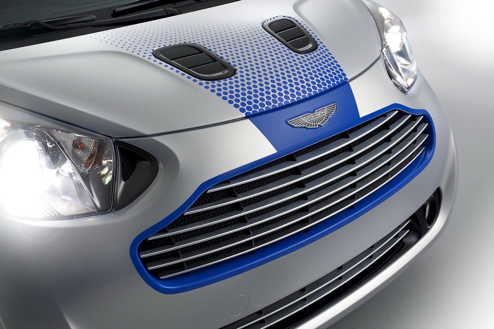 [Aston-Martin-Cygnet-3%255B2%255D.jpg]