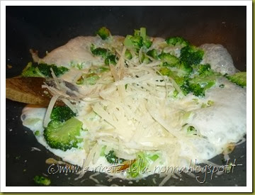 Spaghetti con broccoli, panna e mandorle salate (7)