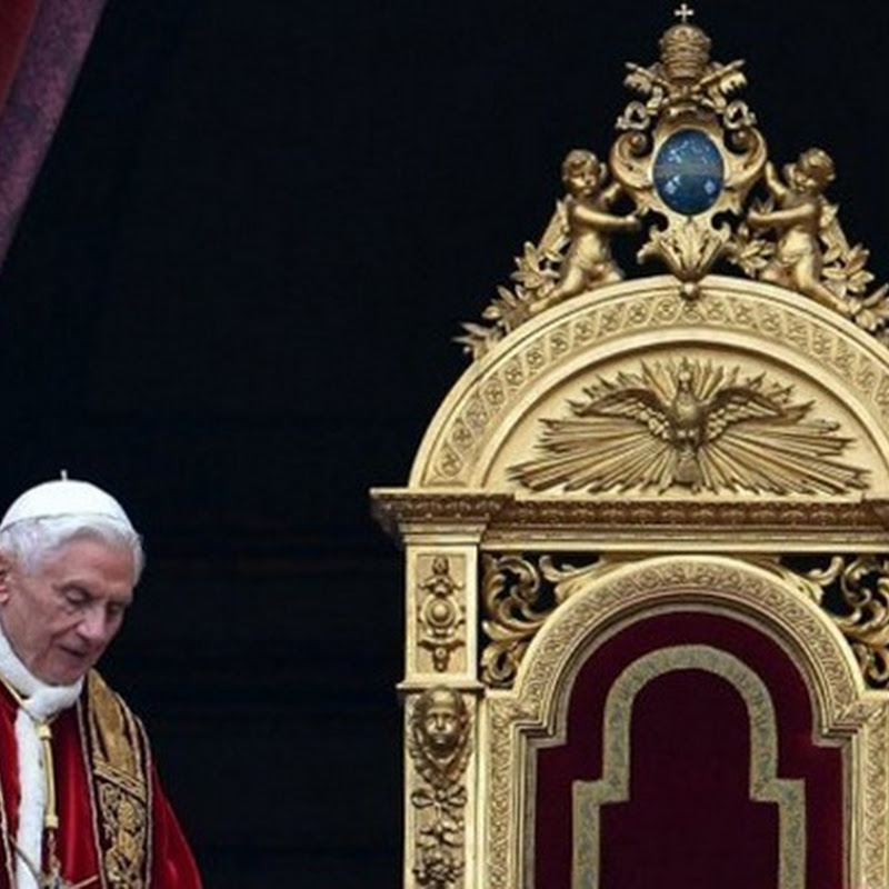 Папа Римский отрекся от престола