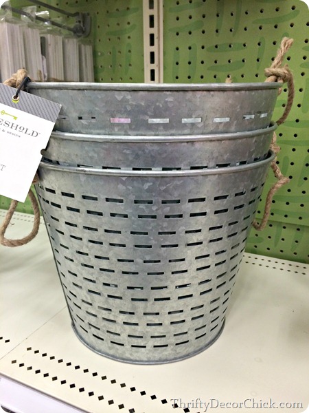 Target olive buckets