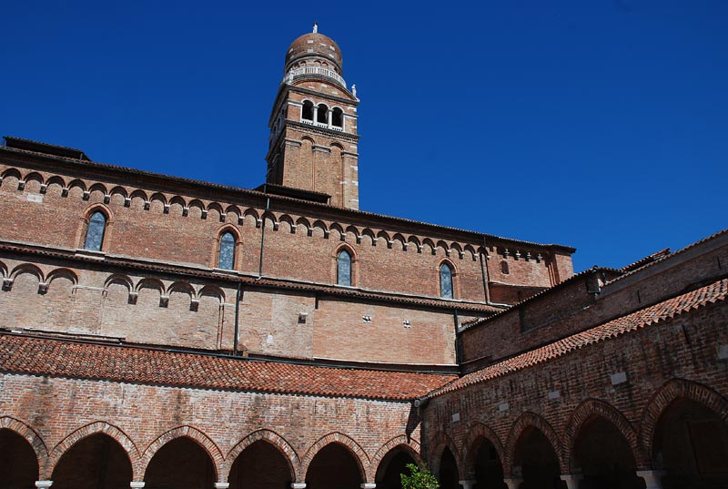 Chiostro_mad_orto_30a.jpg