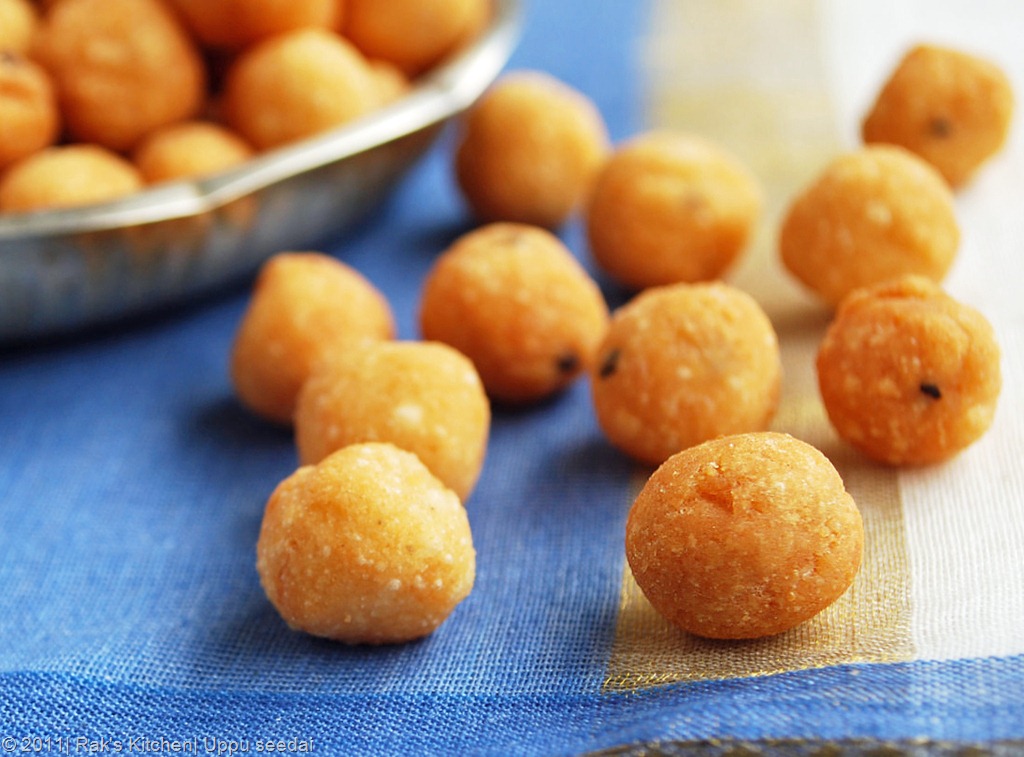 [Uppu-seedai-and-vella-seedai-recipe%255B20%255D.jpg]