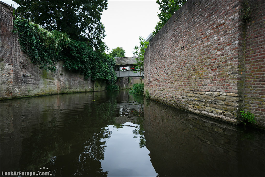 LookAtEurope.com - Фотогалоп по Европе. Чехия, Германия, Голландия.  Подземные каналы города Хертогенбош | Holland, Binnendieze in Hertogenbosch