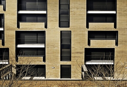 edificio-ladrillo-visto edificio-ladrillo-visto