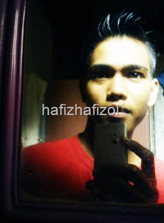 LELAKI RAMBUT PACAK LELAKI RAMBUT PACAK