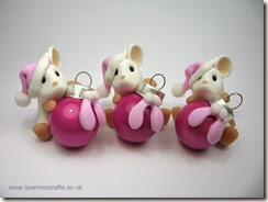 Pink Christmas Bauble Mouse (2)