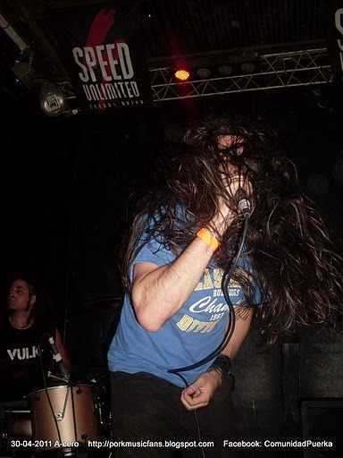 [A-cero%252030-04-2011%2520Show%2520%252863%2529%255B2%255D.jpg]