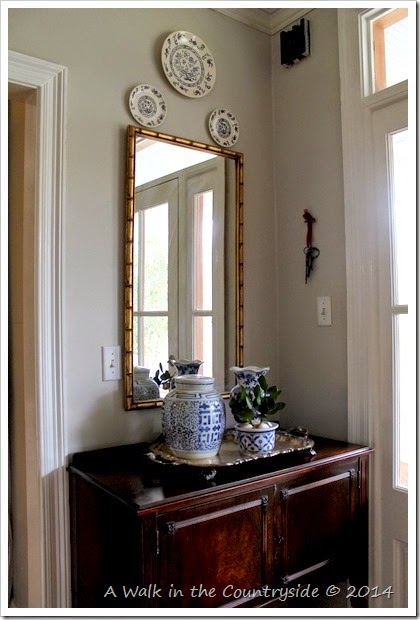 what to do in a small foyer