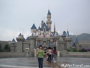 Fantasyland Disneyland 23