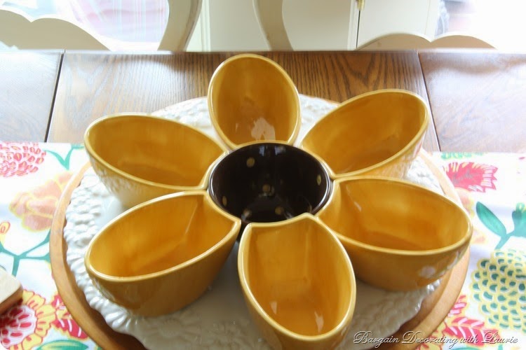 Sunflower Tablescape-Bargain Decorating with Laurie