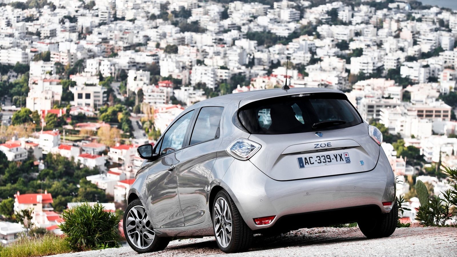 Renault_ZOE_9.jpg