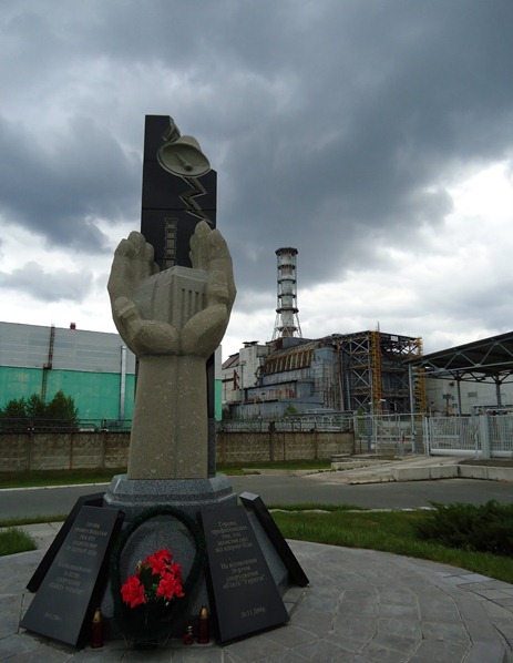MONUMENTO y CENTRAL_Asociación_Chernobil