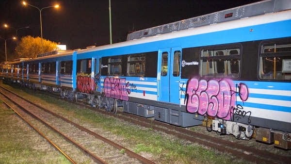 [Graffitti-Sarmiento-Prensa-Ministerio-Interior-Transporte%255B3%255D.jpg]