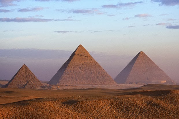 [hl-ancient-egypt-pyramids3.jpg]