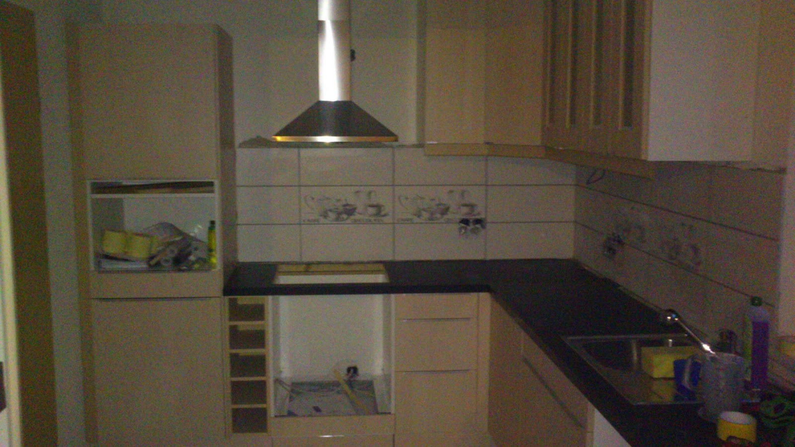 Wir bauen unser Town & Country Haus in OÖ: Zwischenstand: Küche fast fertig