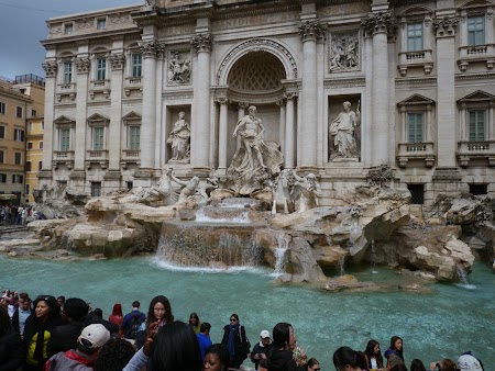 12. Fontana di Trevi - Roma.JPG