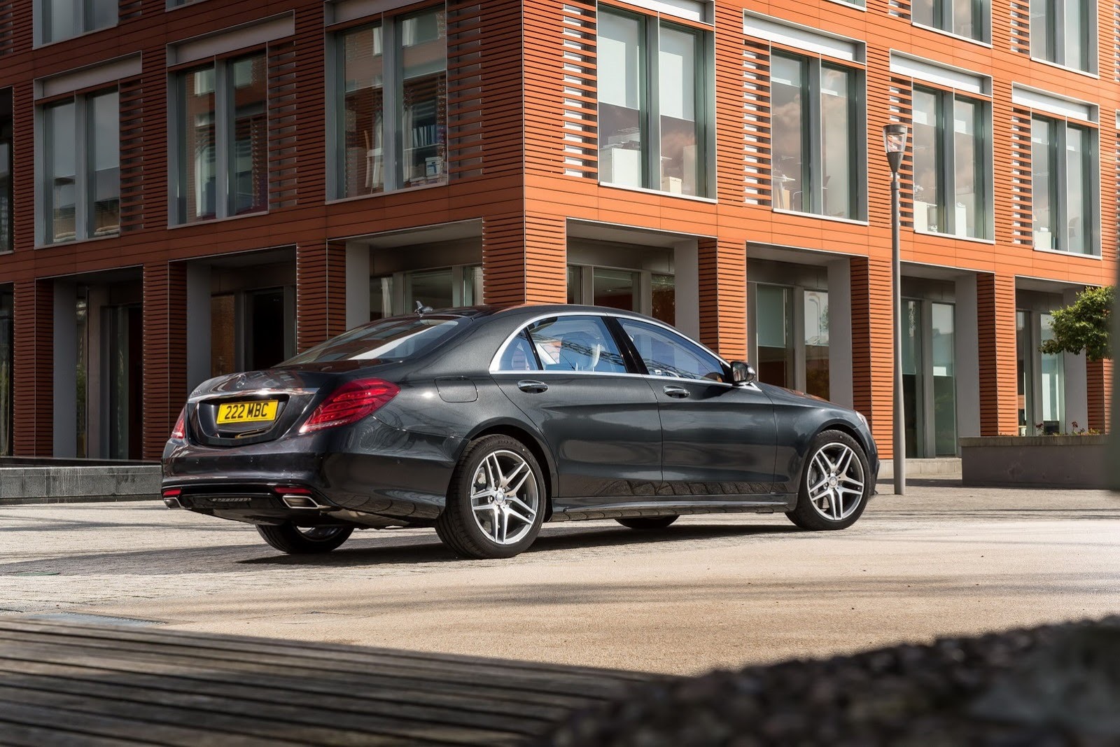 [Mercedes-S-Class-4%255B2%255D.jpg]
