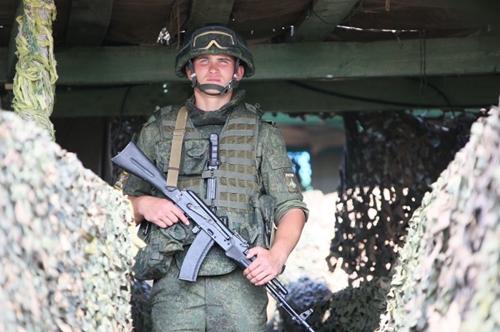 "Мирная миссия-2013": Фотографии российских военных