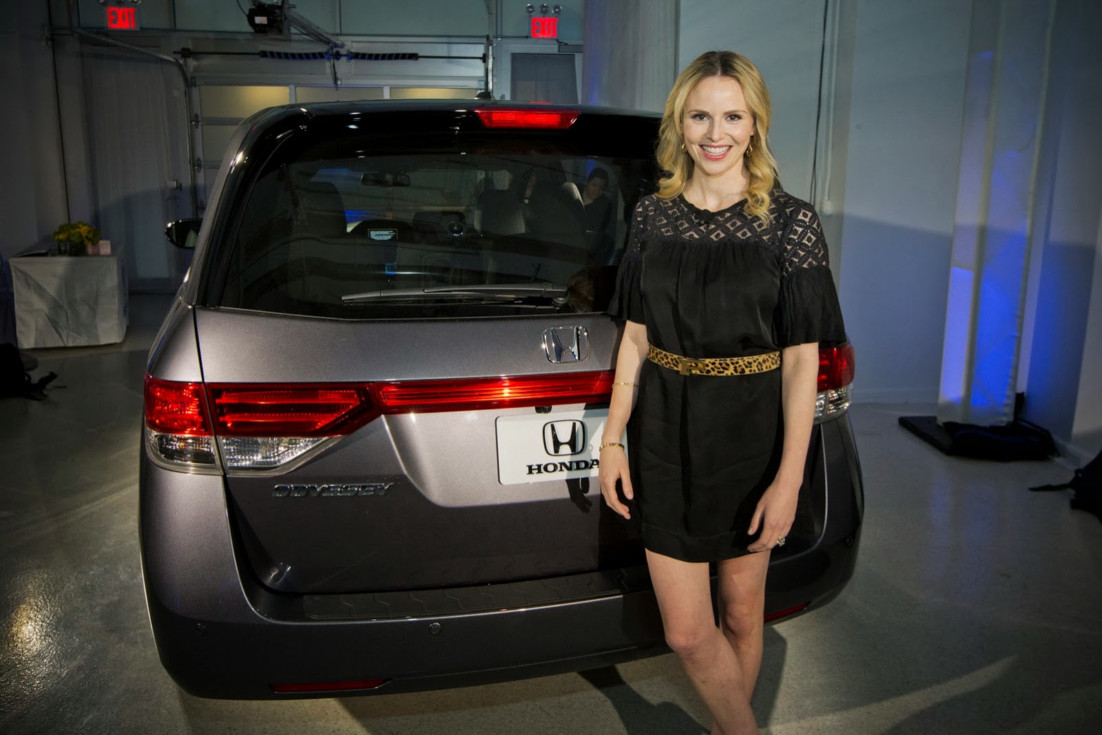 [2014-Honda-Odyssey-4%255B2%255D.jpg]