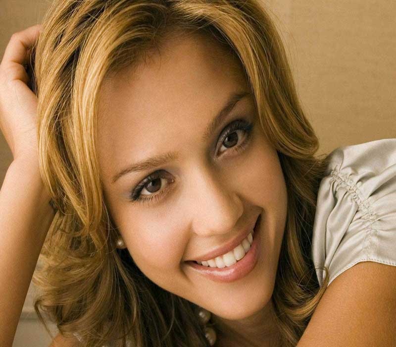 [Jessica-Alba-smile%255B7%255D.jpg]