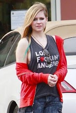 avril lavigne HD Wallpaper