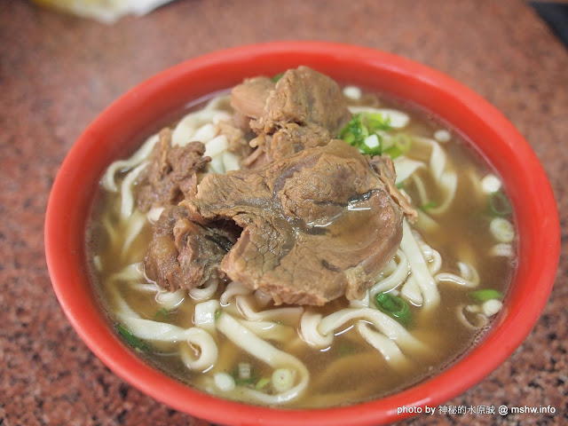 【食記】台中老爺牛肉麵@北區台中二中 : 清燉感的紅燒味..@@|| 中式 北區 區域 午餐 台中市 晚餐 牛肉麵 飲食/食記/吃吃喝喝 麵食類 