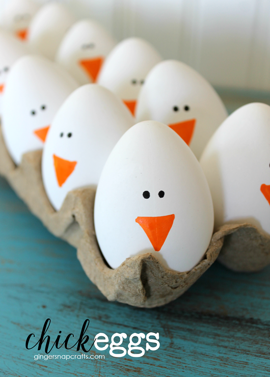 Cute Chick Eggs at GingerSnapCrafts.com #Easter #EasterEggs #spring