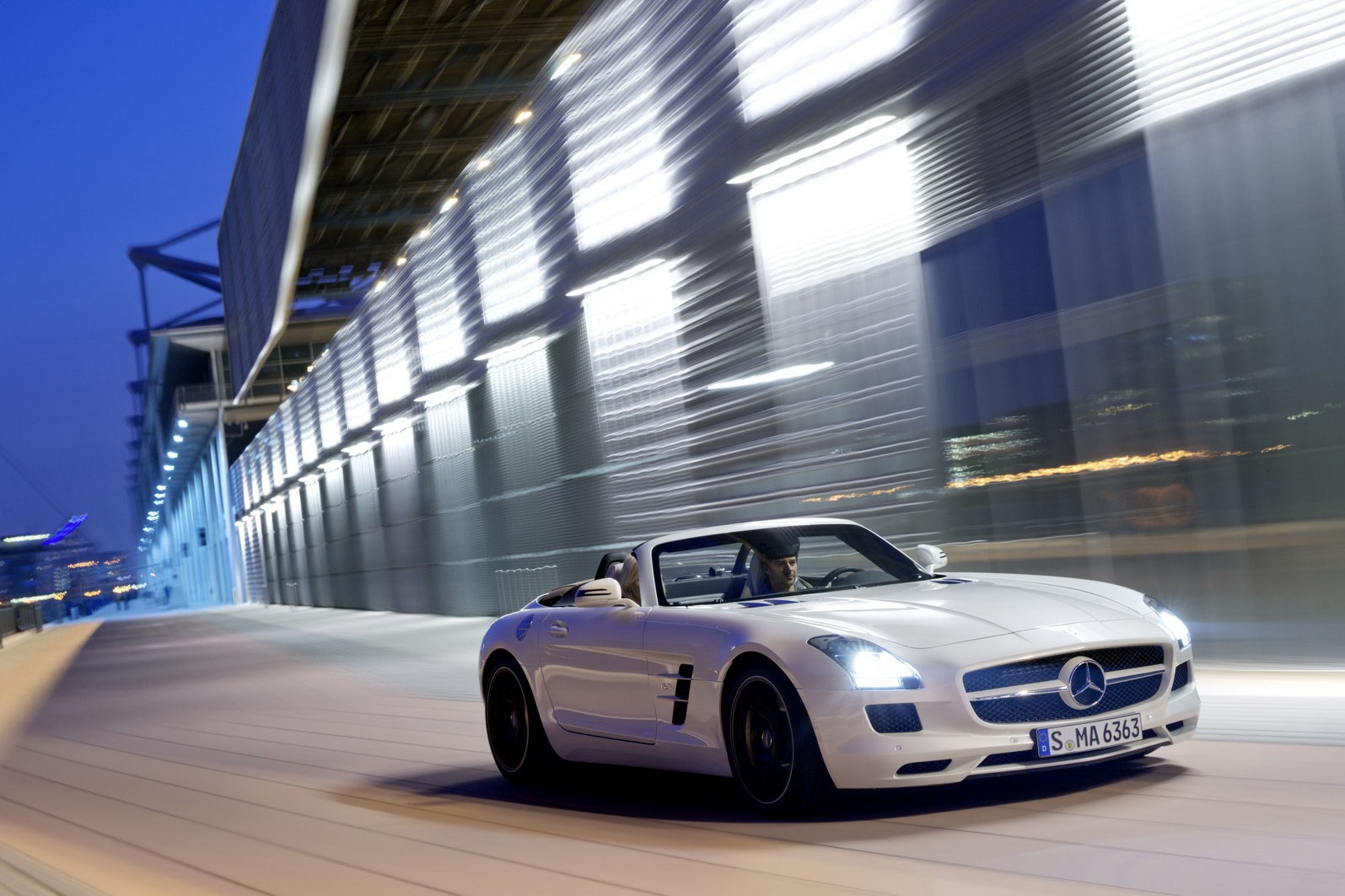 [Mercedes-SLS-AMG-Roadster-3%255B2%255D.jpg]