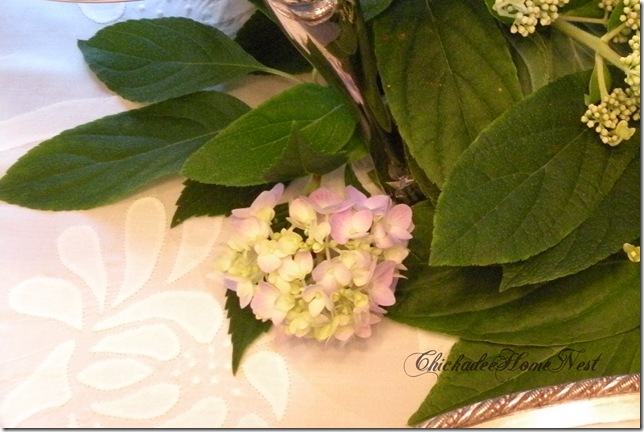 or bridal table, double chafing dish, Waterford vase, hydrangea4